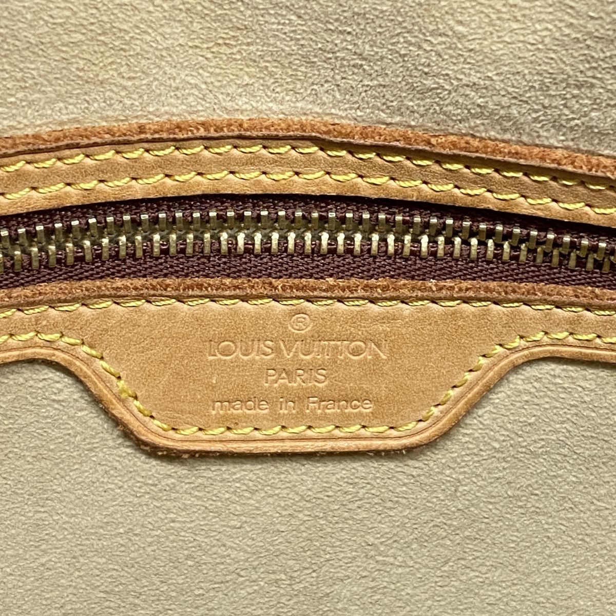 Louis Vuitton Shoulder Bag Monogram Looping GM Brown — view 5