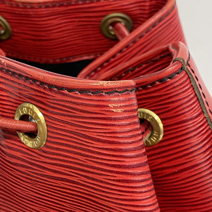 Louis Vuitton Shoulder Bag Epi Petit Noe Castilian — view 7