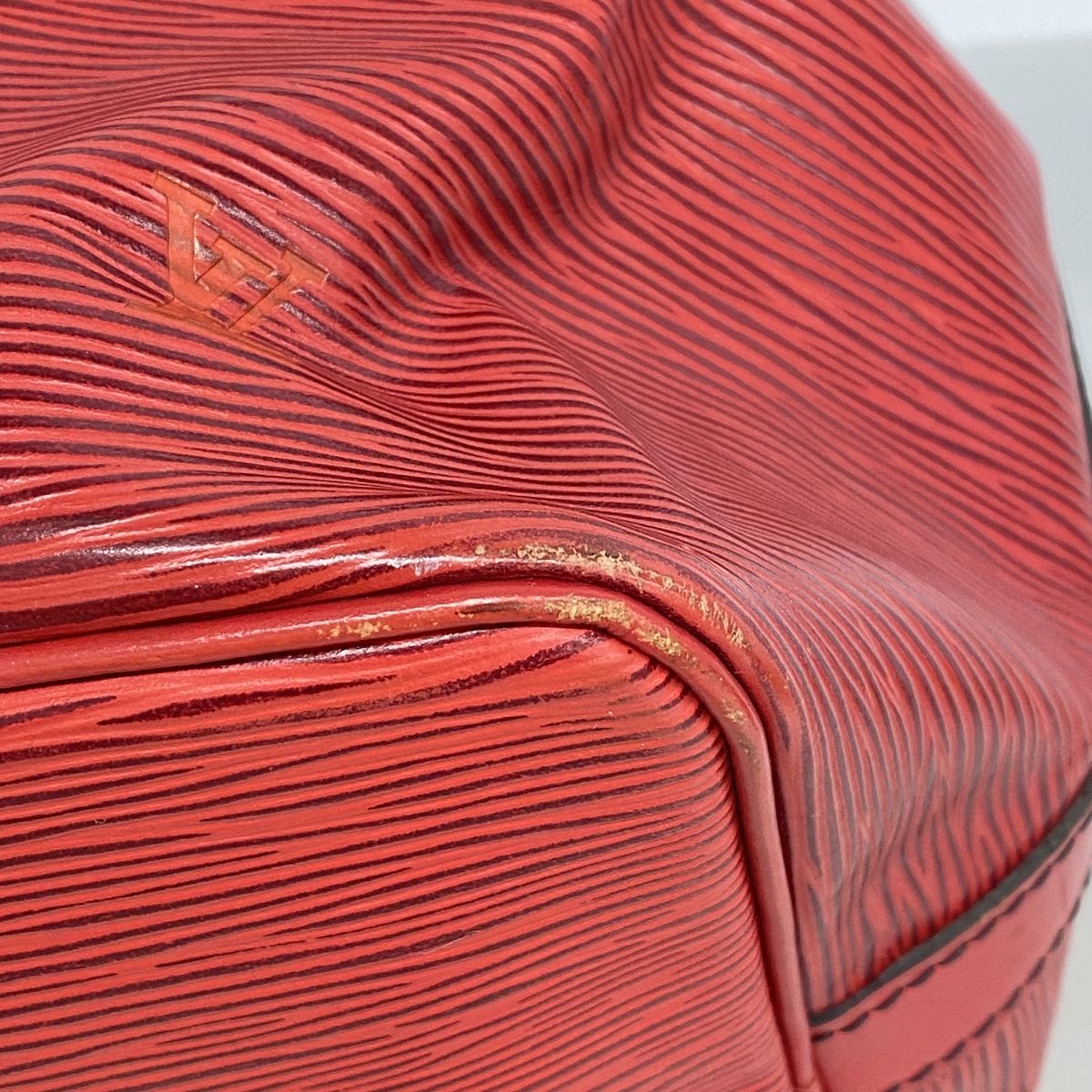 Louis Vuitton Shoulder Bag Epi Petit Noe Castilian — view 6