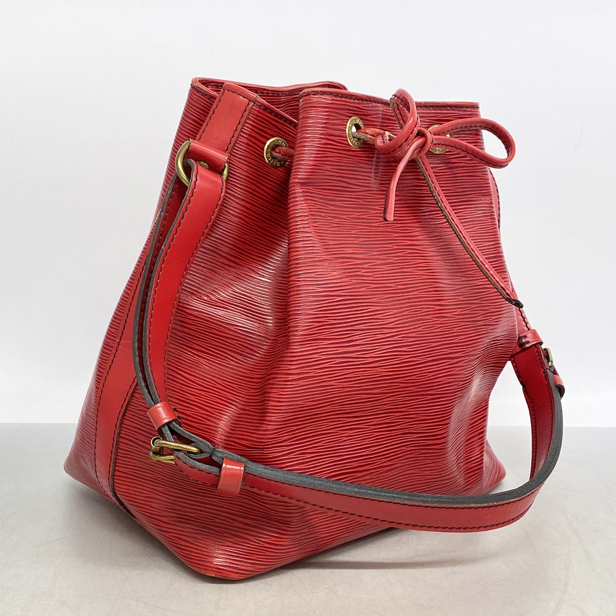 Louis Vuitton Shoulder Bag Epi Petit Noe Castilian — view 2