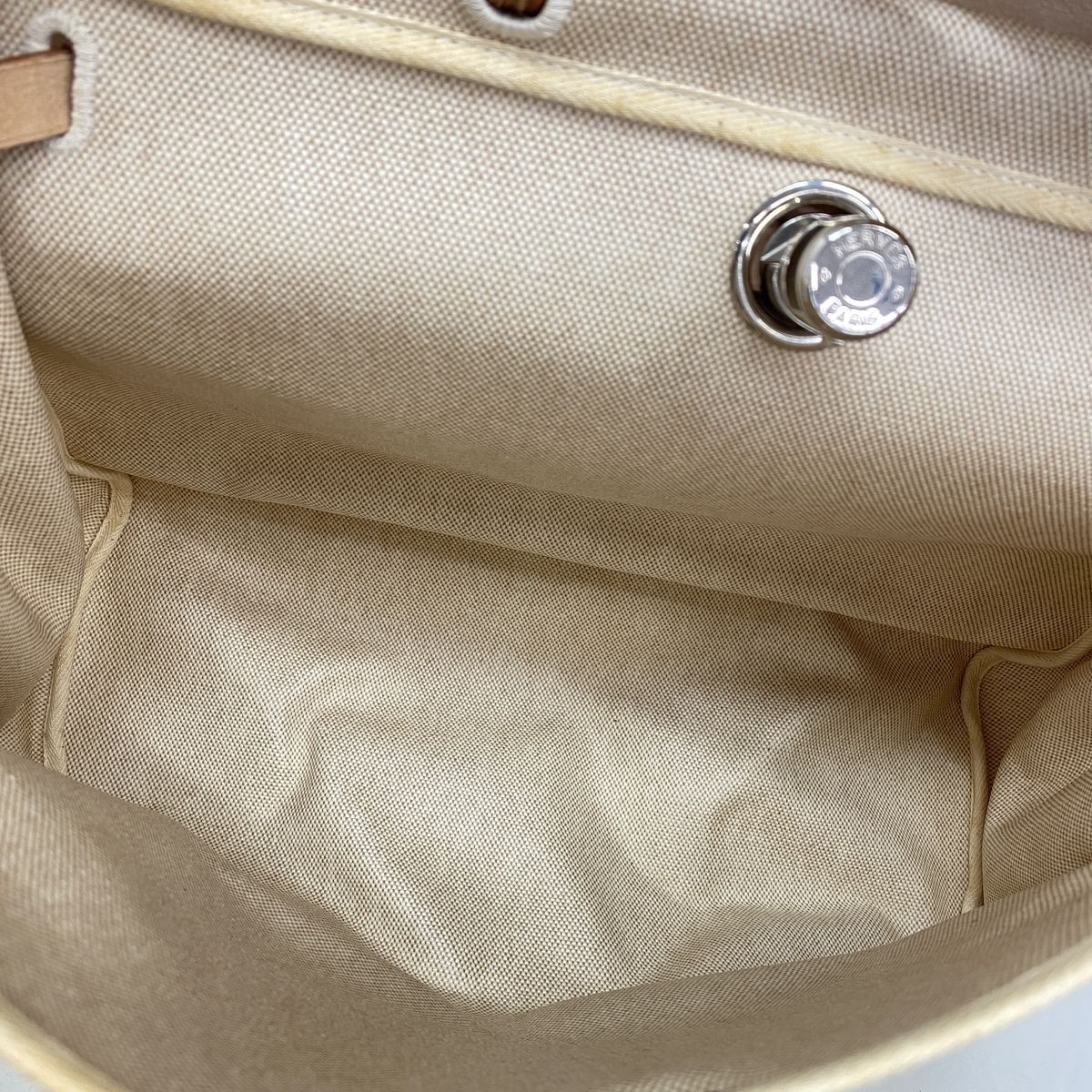 Hermes Handbag Herbag MM Toile H Natural Silver 2-Way Bag — view 4