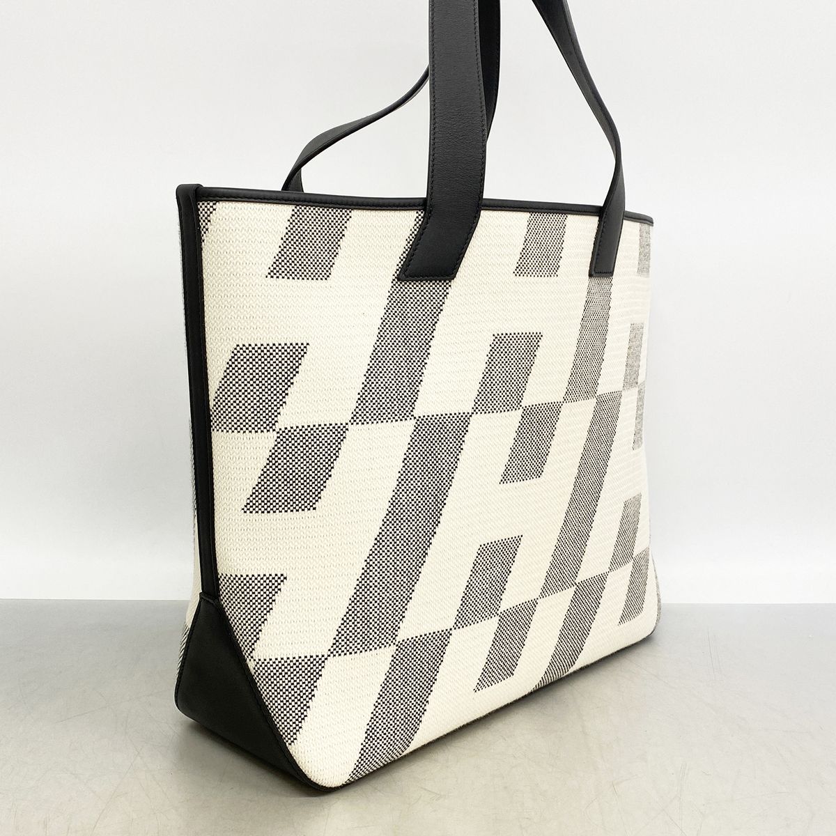 Hermes Tote H Ambie GM Toile H Black — view 2
