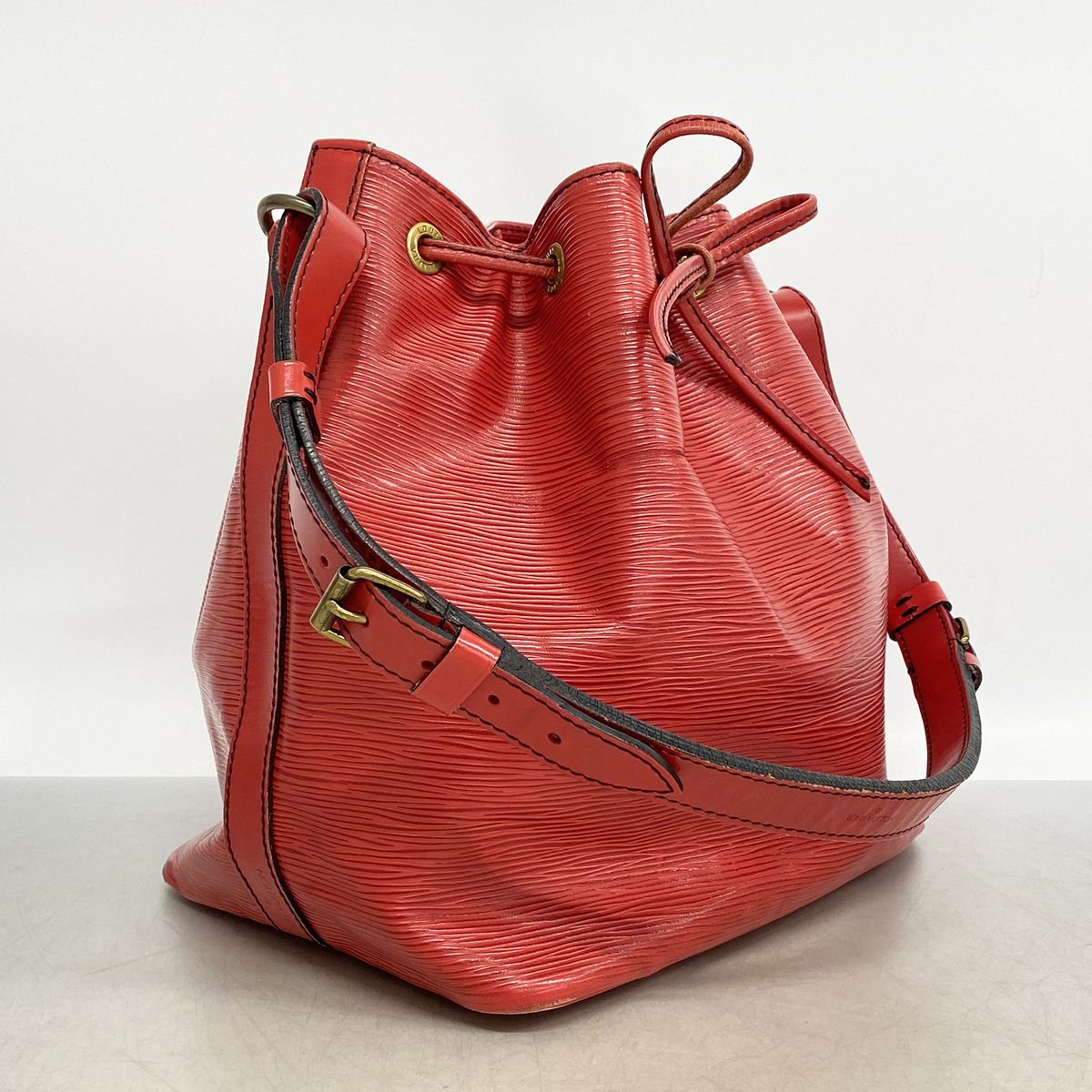 Louis Vuitton Shoulder Bag Epi Petit Noe Castilian — view 2