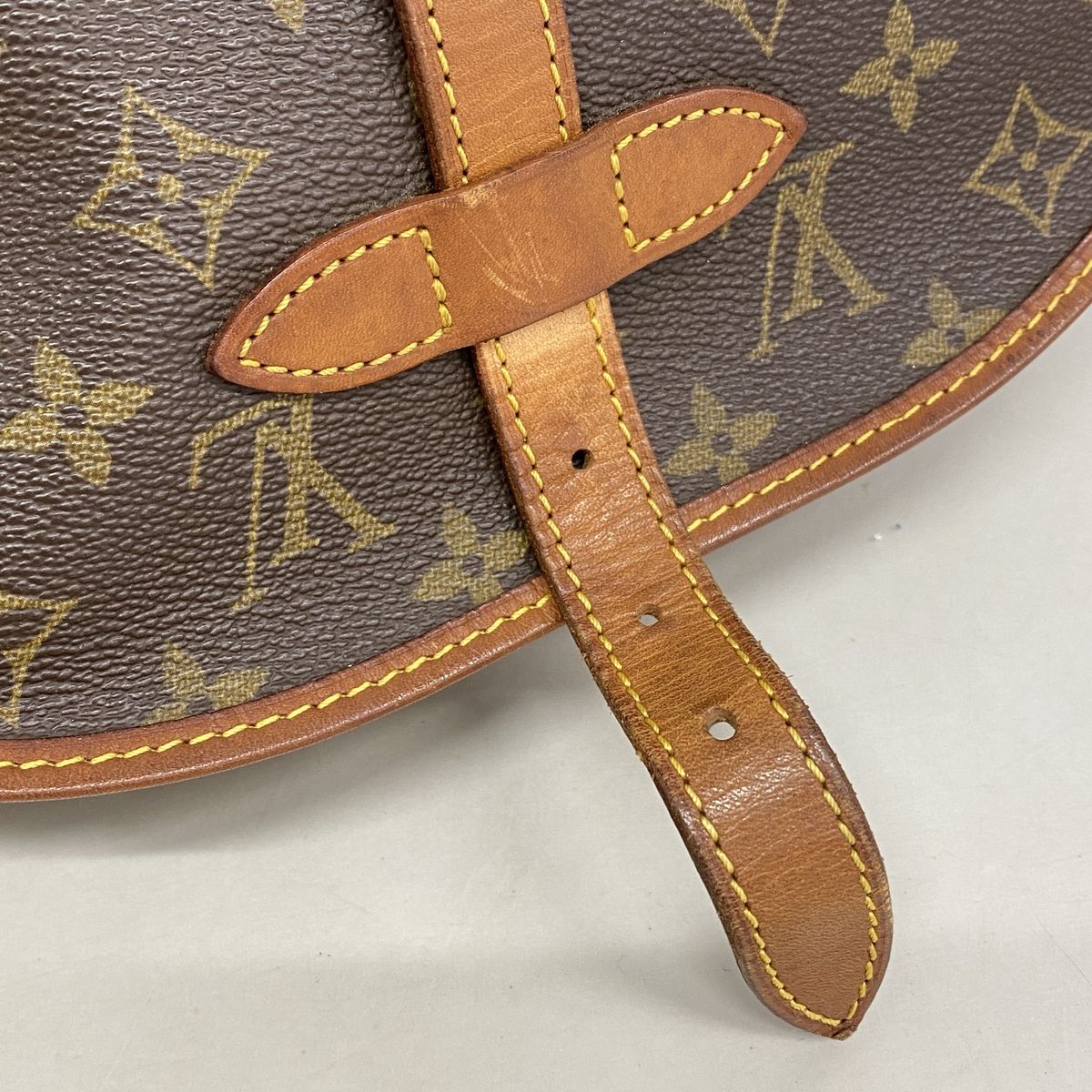 Louis Vuitton Shoulder Bag Monogram Saumur 30 Brown — view 6