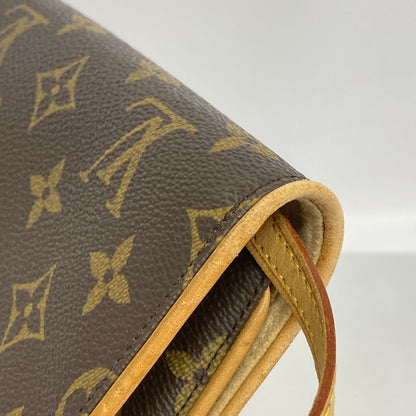 Louis Vuitton Shoulder Bag Monogram Pochette Twin GM Brown — view 7
