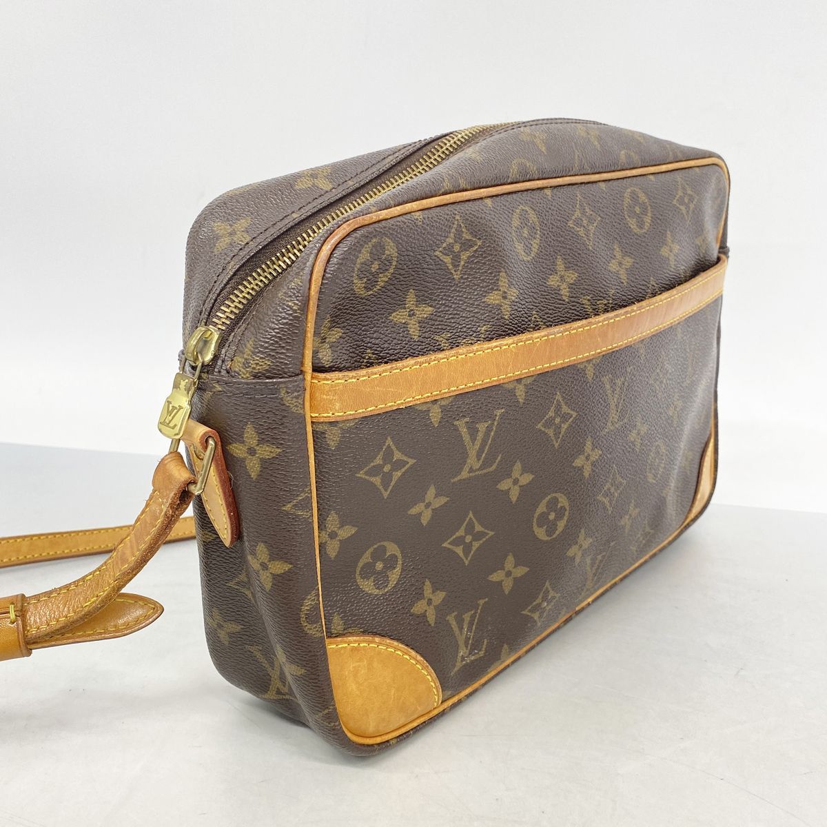 Louis Vuitton Shoulder Bag Monogram Trocadero 30 Brown — view 2