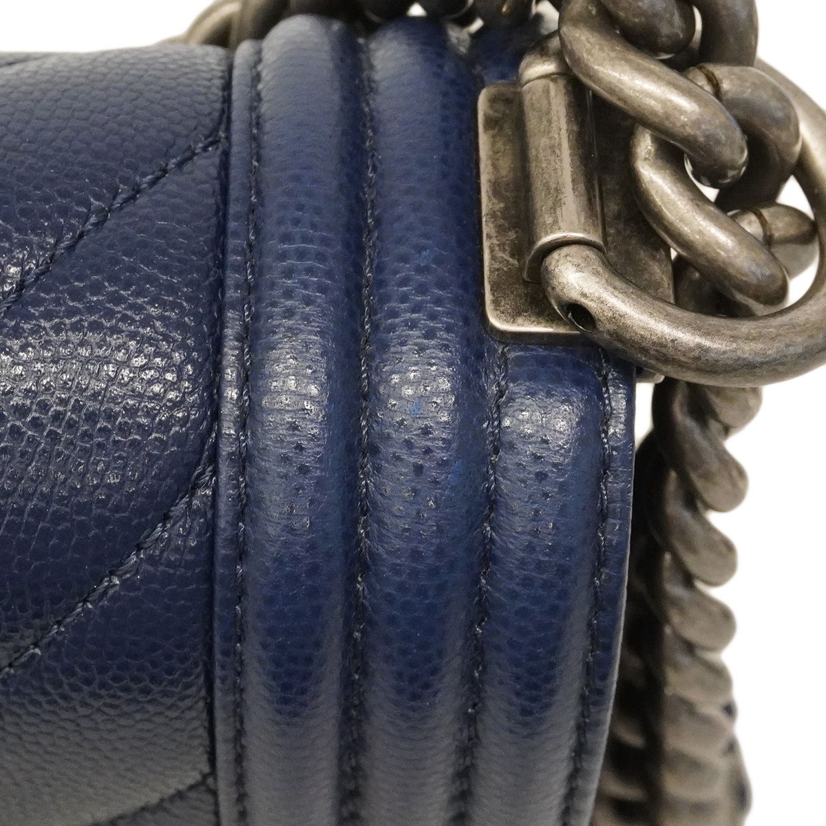 Chanel Shoulder Bag V-stitch Caviar Leather Navy Silver — view 7