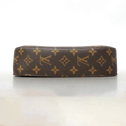 Louis Vuitton Shoulder Bag Monogram Saint-cloud GM Brown — view 3