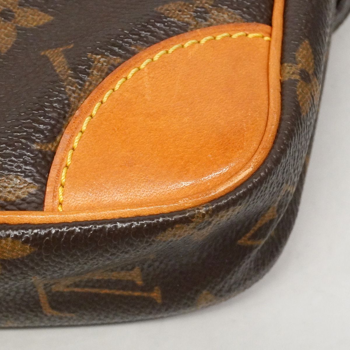 Louis Vuitton Shoulder Bag Monogram Danube Brown — view 7