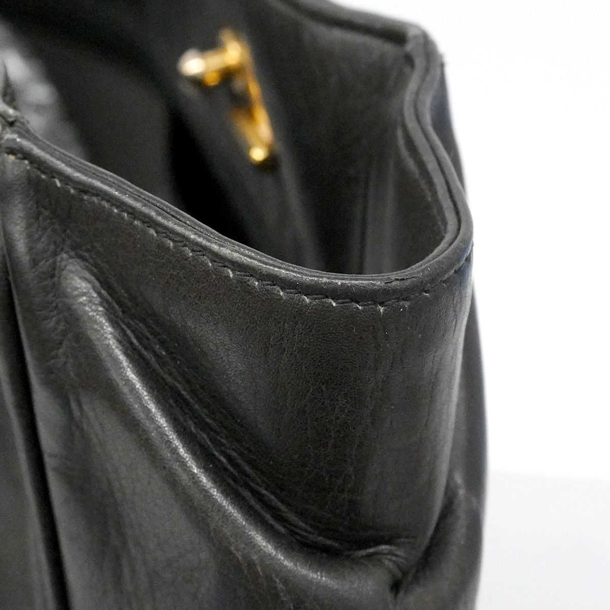 Chanel Chain Tote Quilted Lambskin Black Gold — view 6
