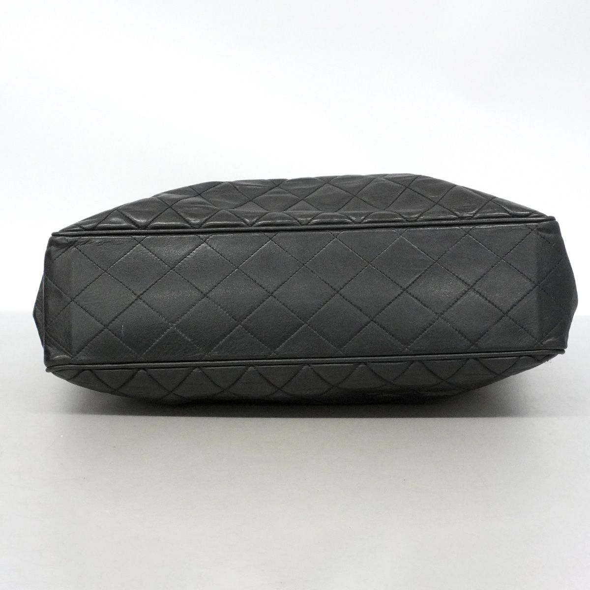 Chanel Chain Tote Quilted Lambskin Black Gold — view 3