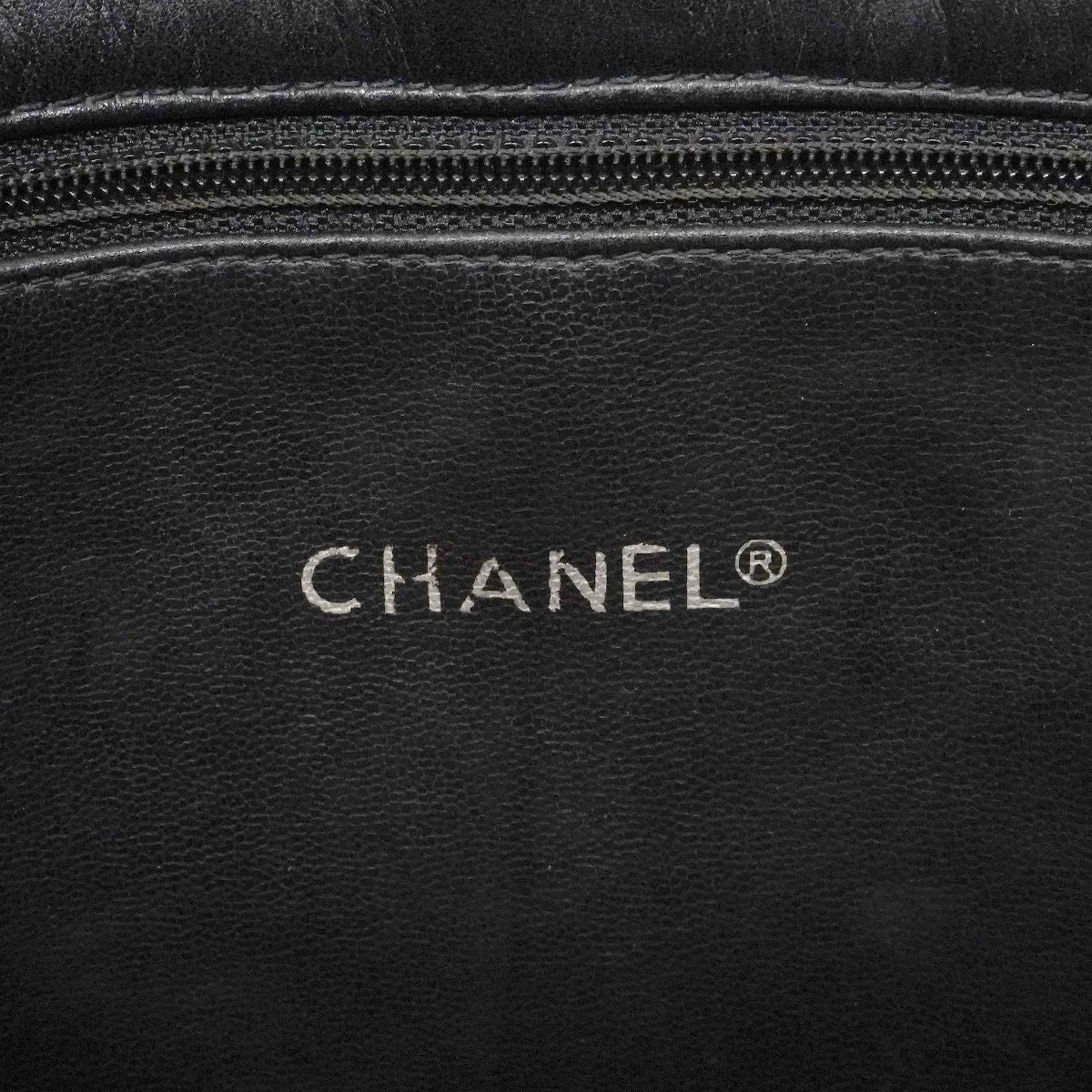 Chanel Chain Tote Quilted Lambskin Black Gold — view 5