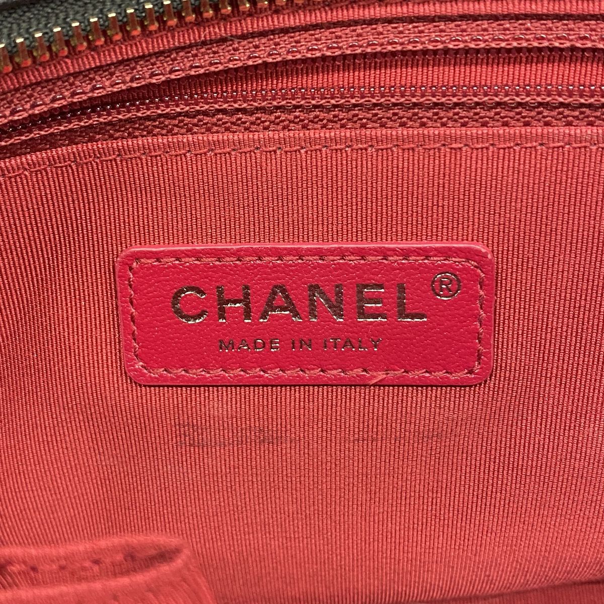 Chanel Shoulder Bag Gabrielle Leather Black Gold Silver — view 5