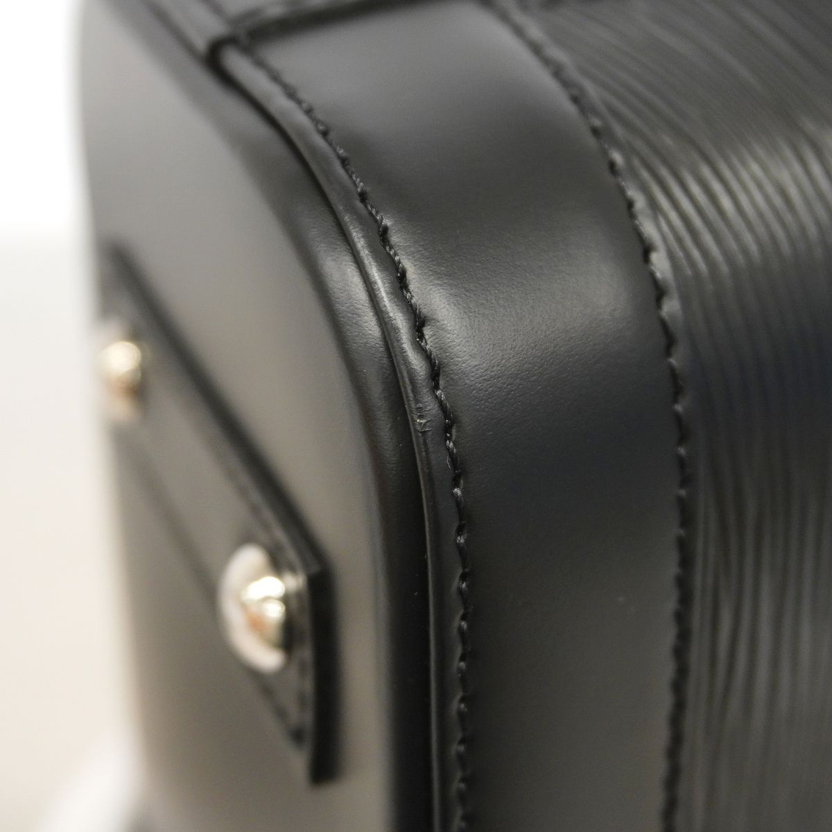 Louis Vuitton Handbag Epi Alma BB Noir 2-Way Bag — view 6