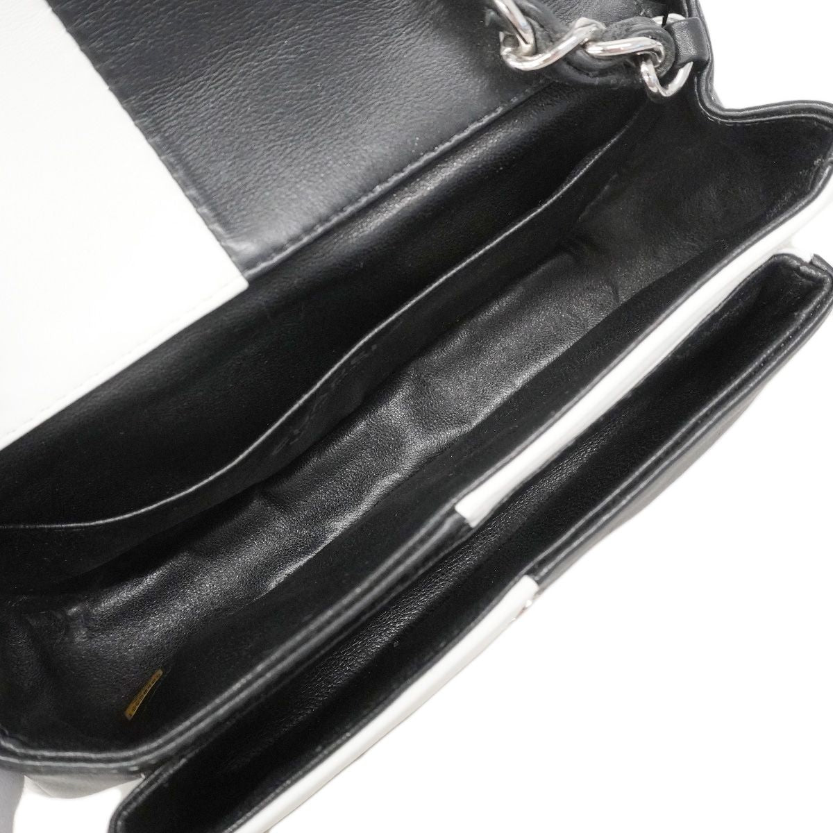 Chanel Shoulder Bag Bicolor Lambskin Black White Silver — view 4