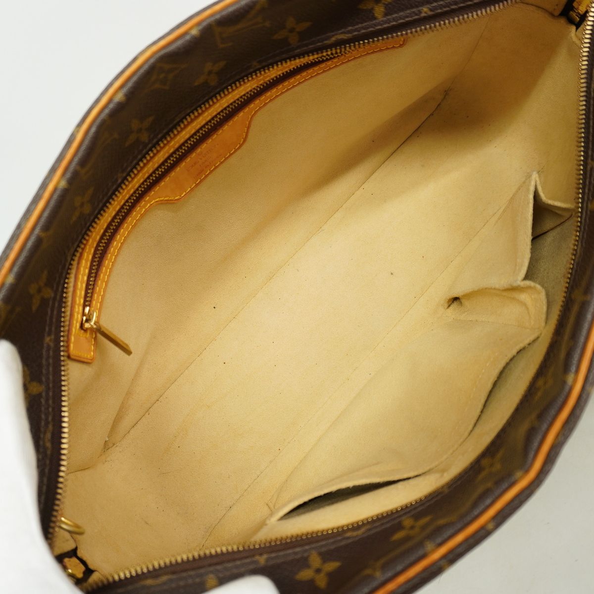 Louis Vuitton Shoulder Bag Monogram Cite GM Brown — view 4
