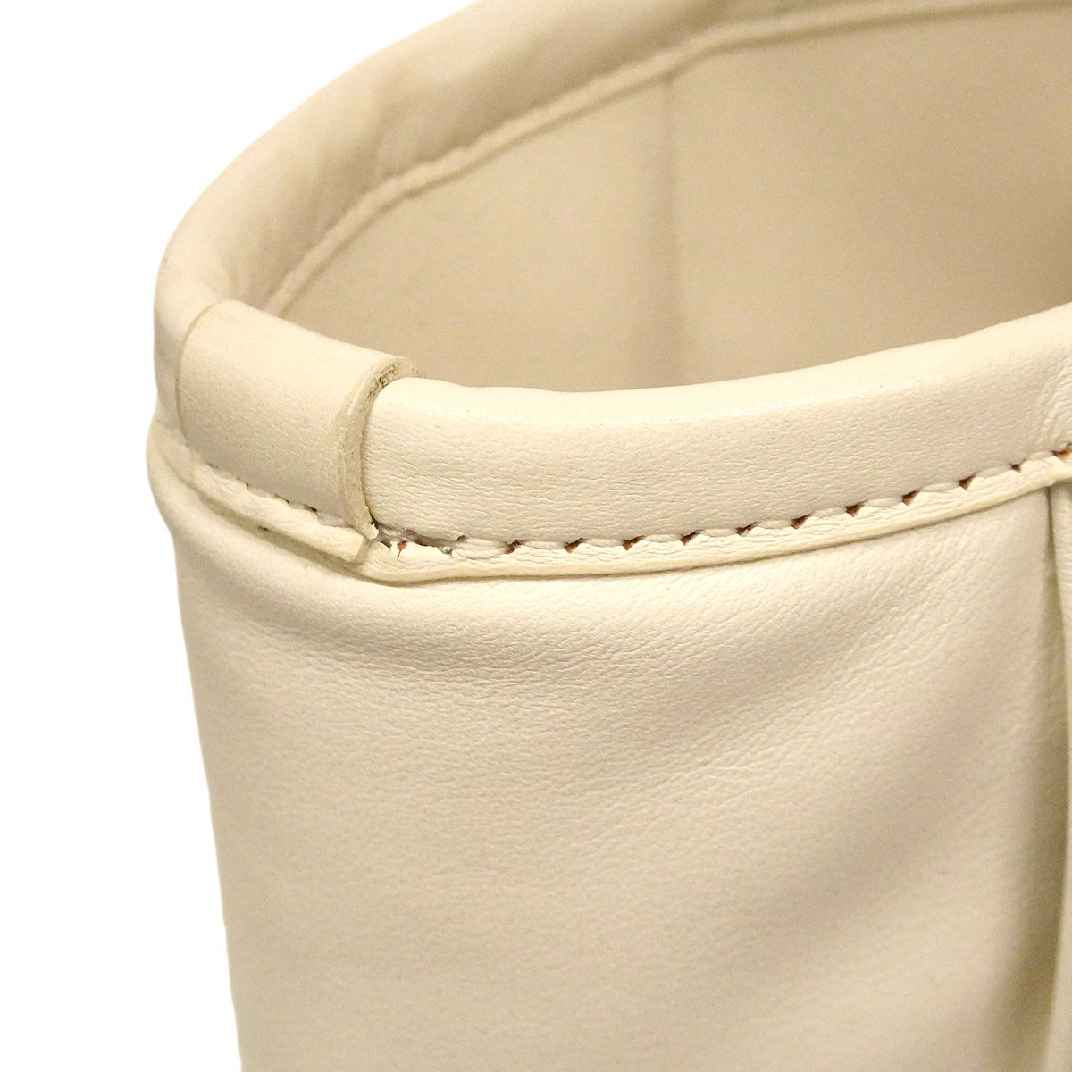 Chanel Tote Deauville Leather White Gold 2-Way — view 8