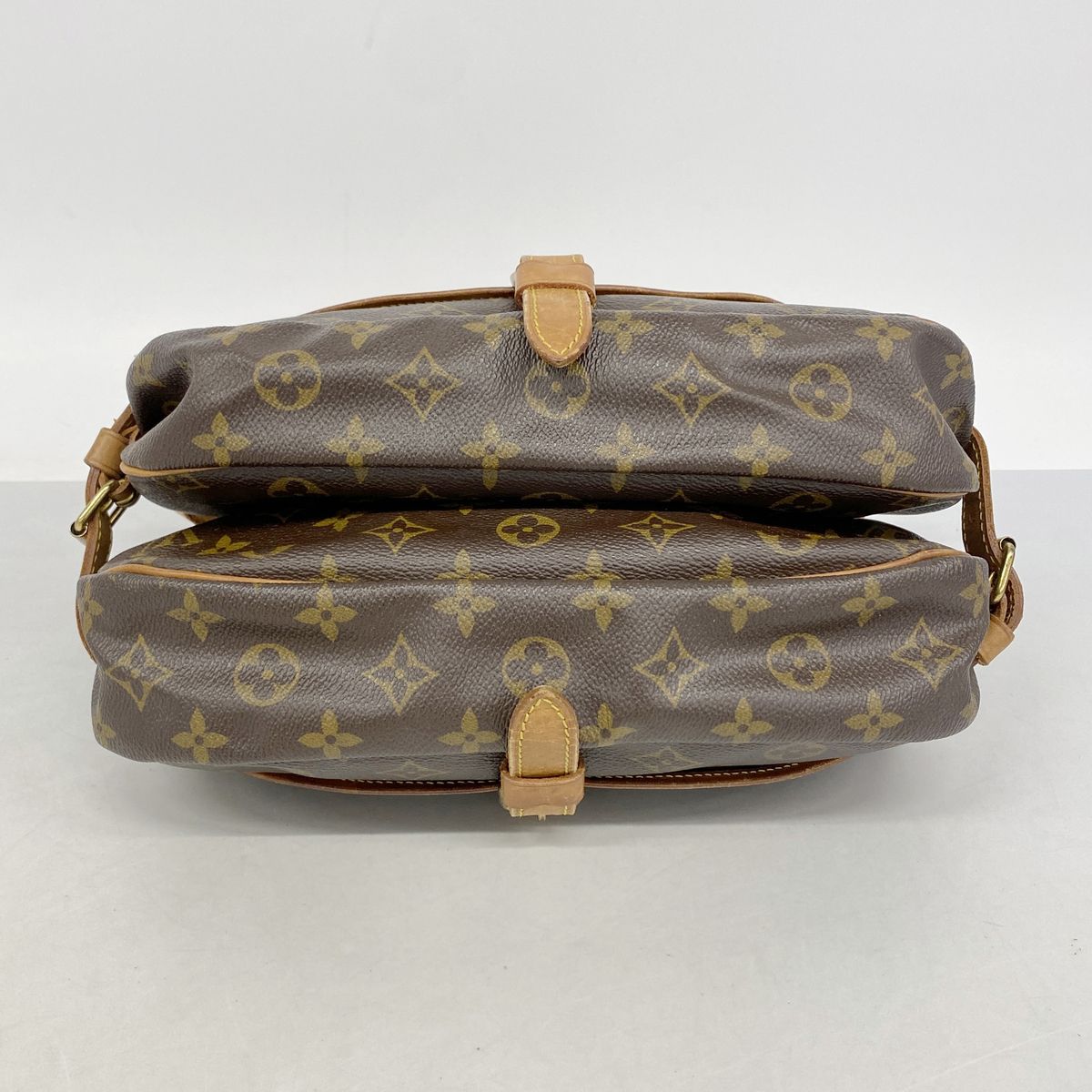Louis Vuitton Shoulder Bag Monogram Saumur 30 Brown — view 3