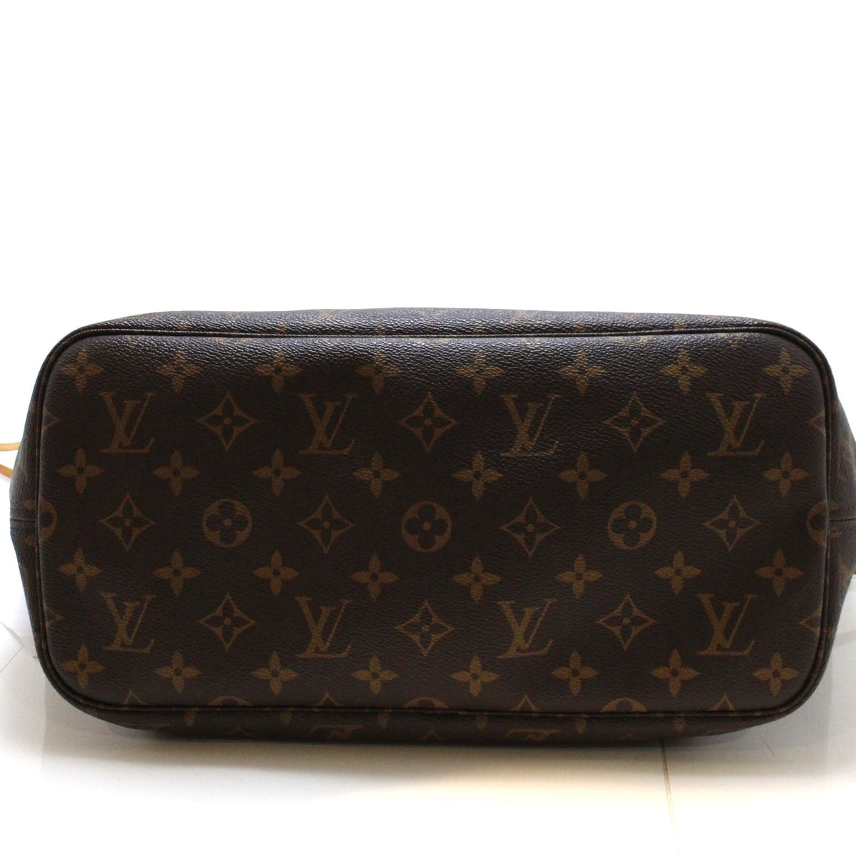 Louis Vuitton Neverfull MM Monogram Tote Canvas — view 5