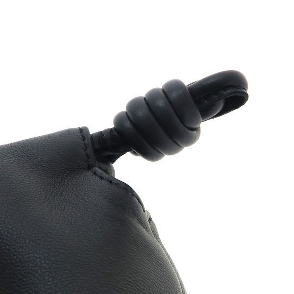 Loewe Flamenco Perth Medium Shoulder Bag — view 7
