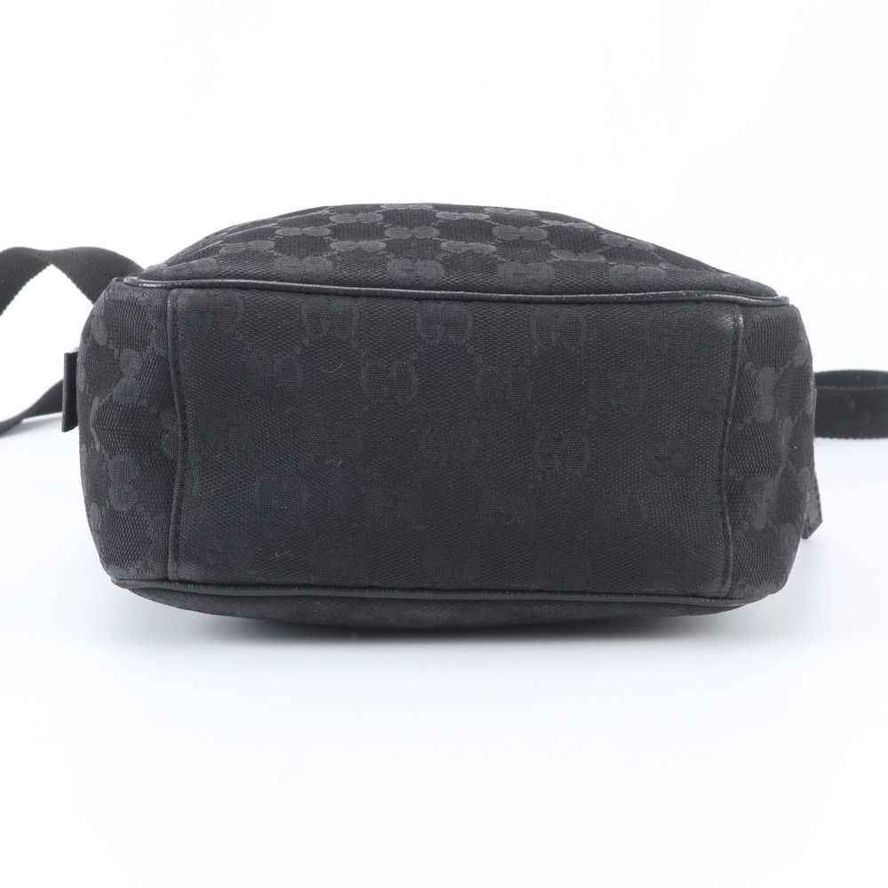 Gucci GG Canvas Leather Shoulder Bag Crossbody Messenger Business — view 6