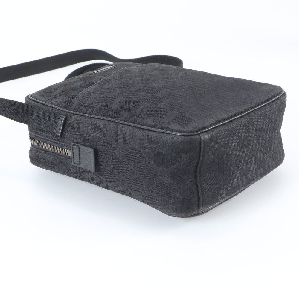 Gucci GG Canvas Leather Shoulder Bag Crossbody Messenger Business — view 5