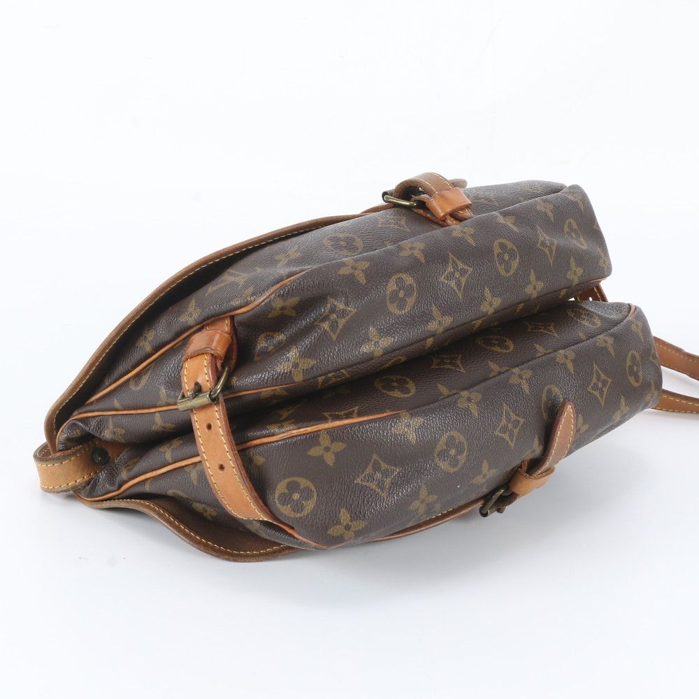 Louis Vuitton Monogram Saumur 30 Leather Shoulder Bag Crossbody Messenger — view 6