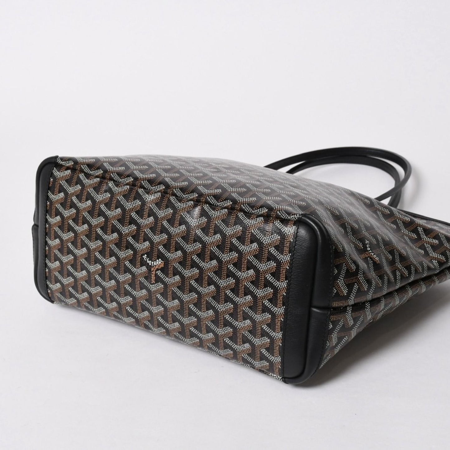 Goyard Artois MM Tote Leather Black — view 4