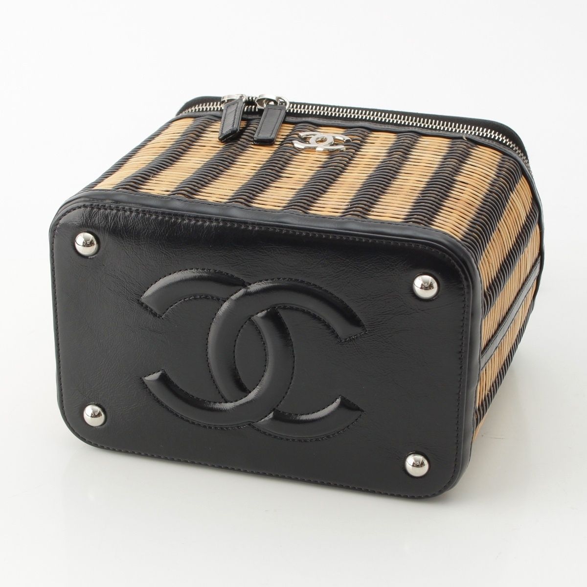 Chanel Rattan Leather CC Logo 2-Way Vanity Shoulder Bag Black Beige — view 5