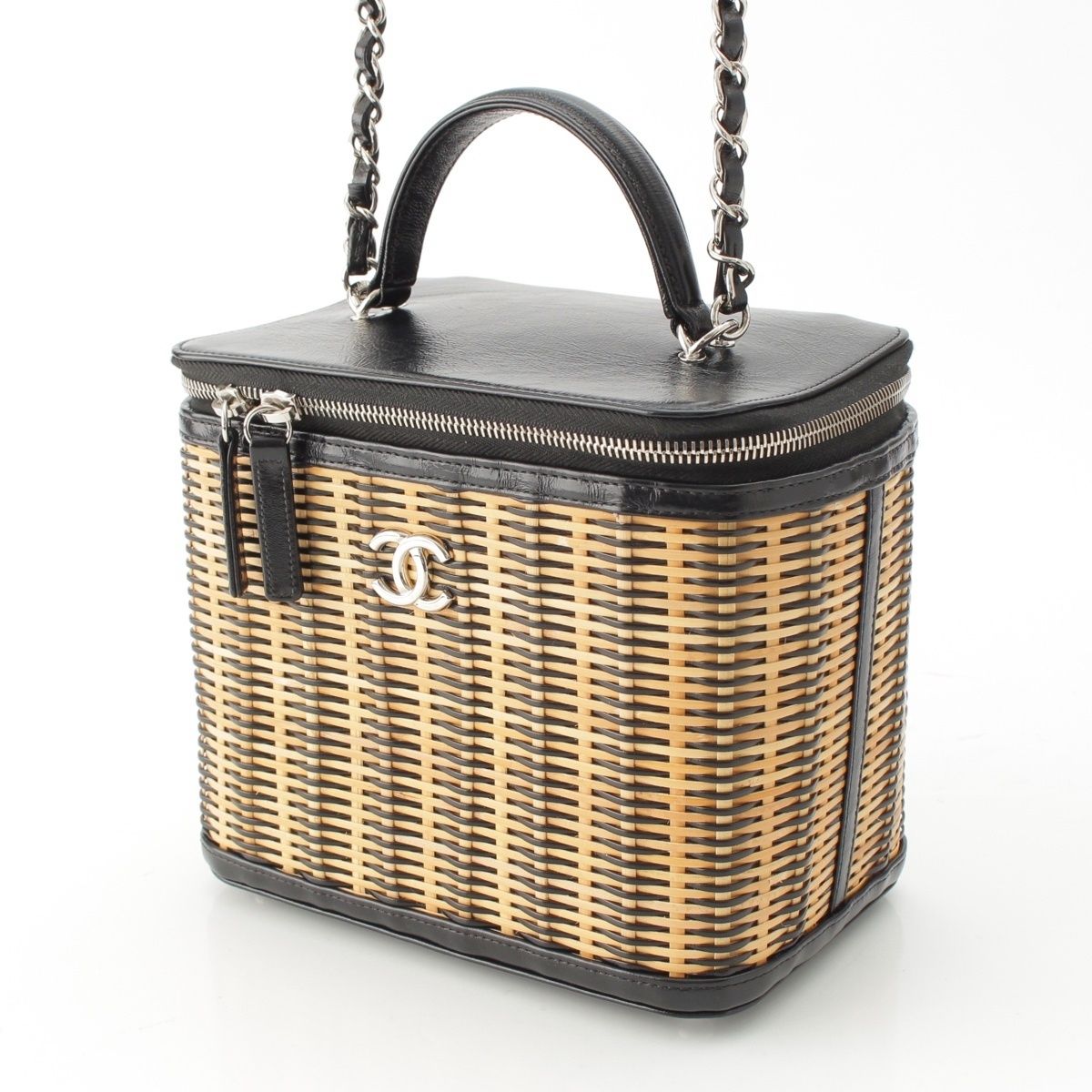 Chanel Rattan Leather CC Logo 2-Way Vanity Shoulder Bag Black Beige — view 2