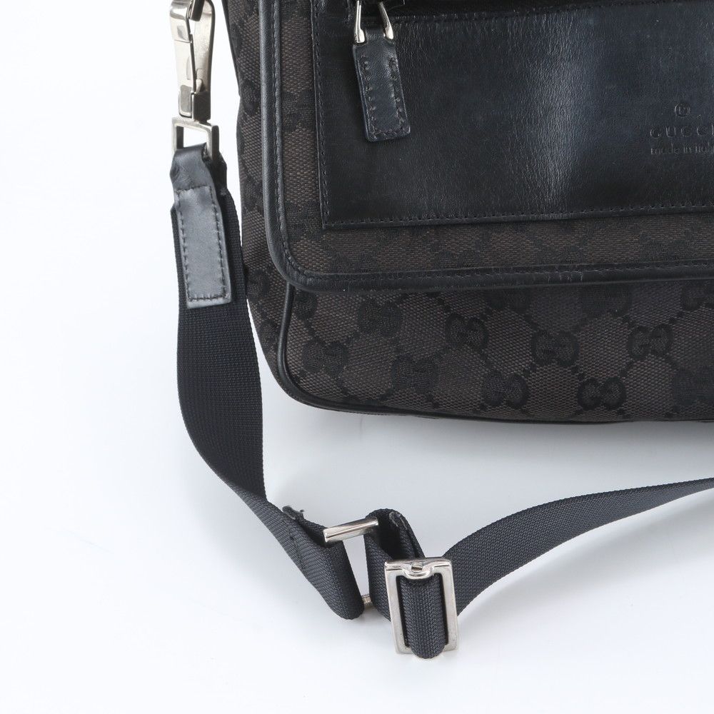 Gucci GG Canvas Leather Shoulder Bag Crossbody Messenger Business — view 2