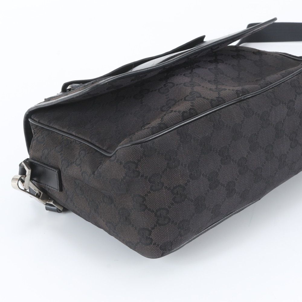 Gucci GG Canvas Leather Shoulder Bag Crossbody Messenger Business — view 5