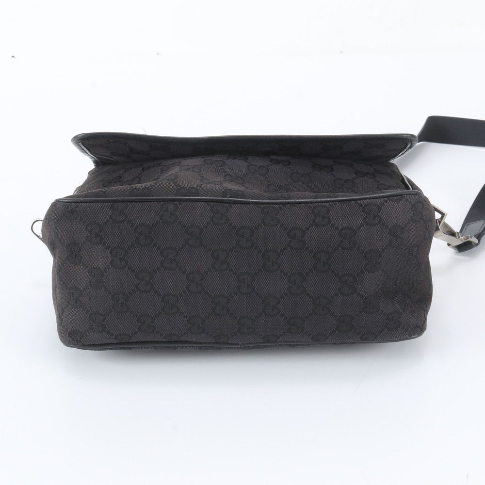Gucci GG Canvas Leather Shoulder Bag Crossbody Messenger Business — view 6