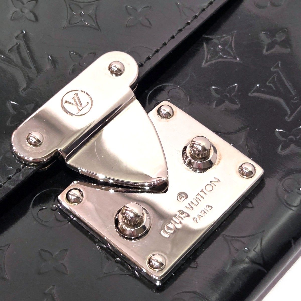 Louis Vuitton Pochette Anushka MM Monogram Mini Glace Second Bag Leather — view 5