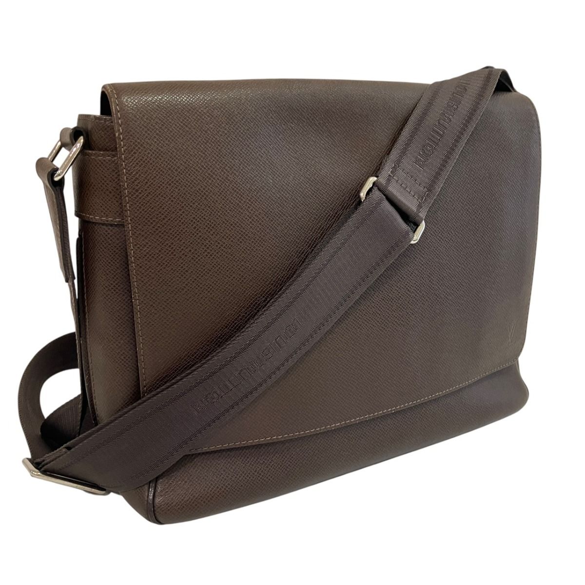 Louis Vuitton Roman MM Taiga Messenger Bag — view 7
