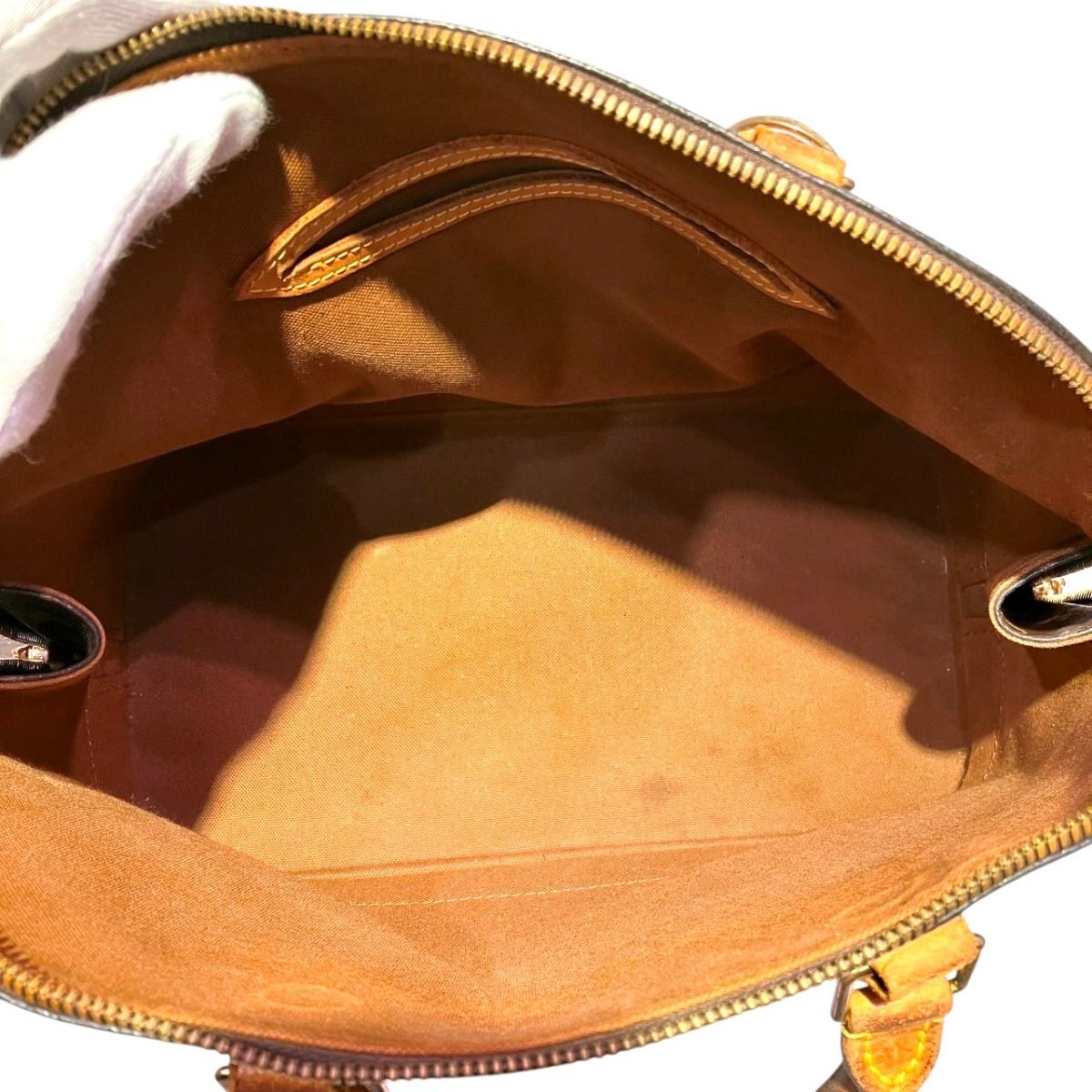 Louis Vuitton Alma Monogram Handbag Canvas — view 6