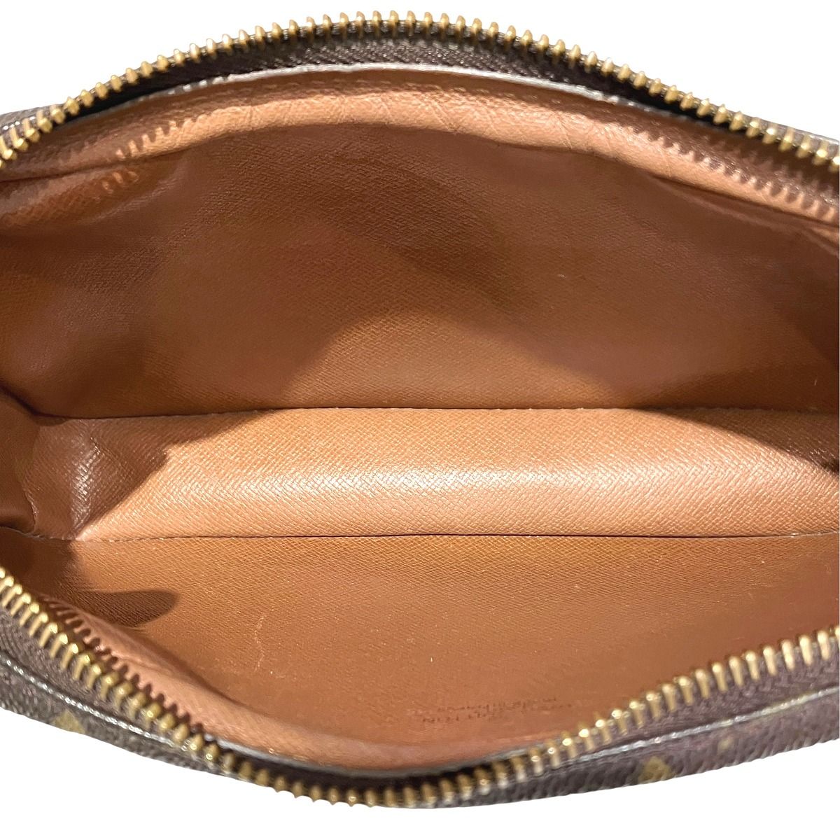 Louis Vuitton Marly Dragonne PM Monogram Clutch Canvas — view 5