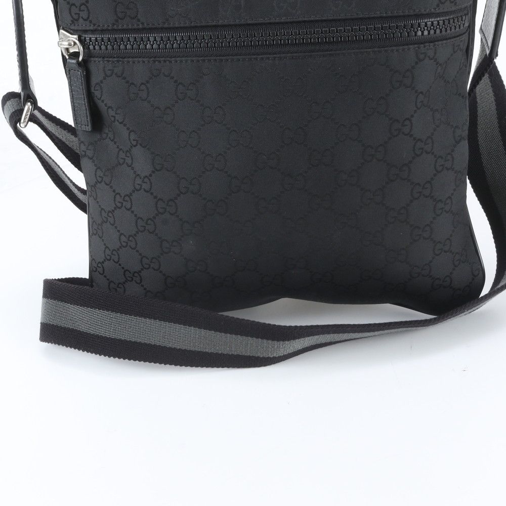 Gucci GG Nylon Leather Shoulder Bag Crossbody Messenger Black — view 2