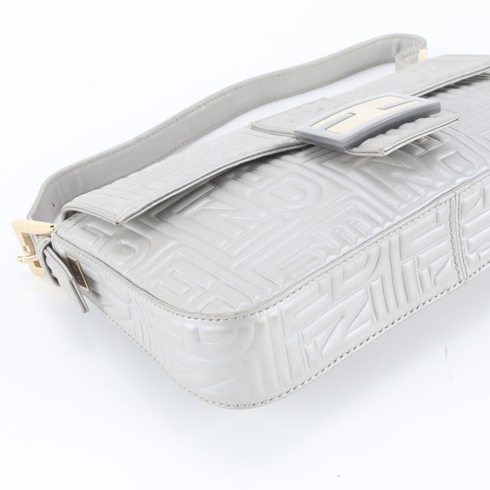 Fendi Mamma Bucket Baguette Leather Shoulder Bag — view 5