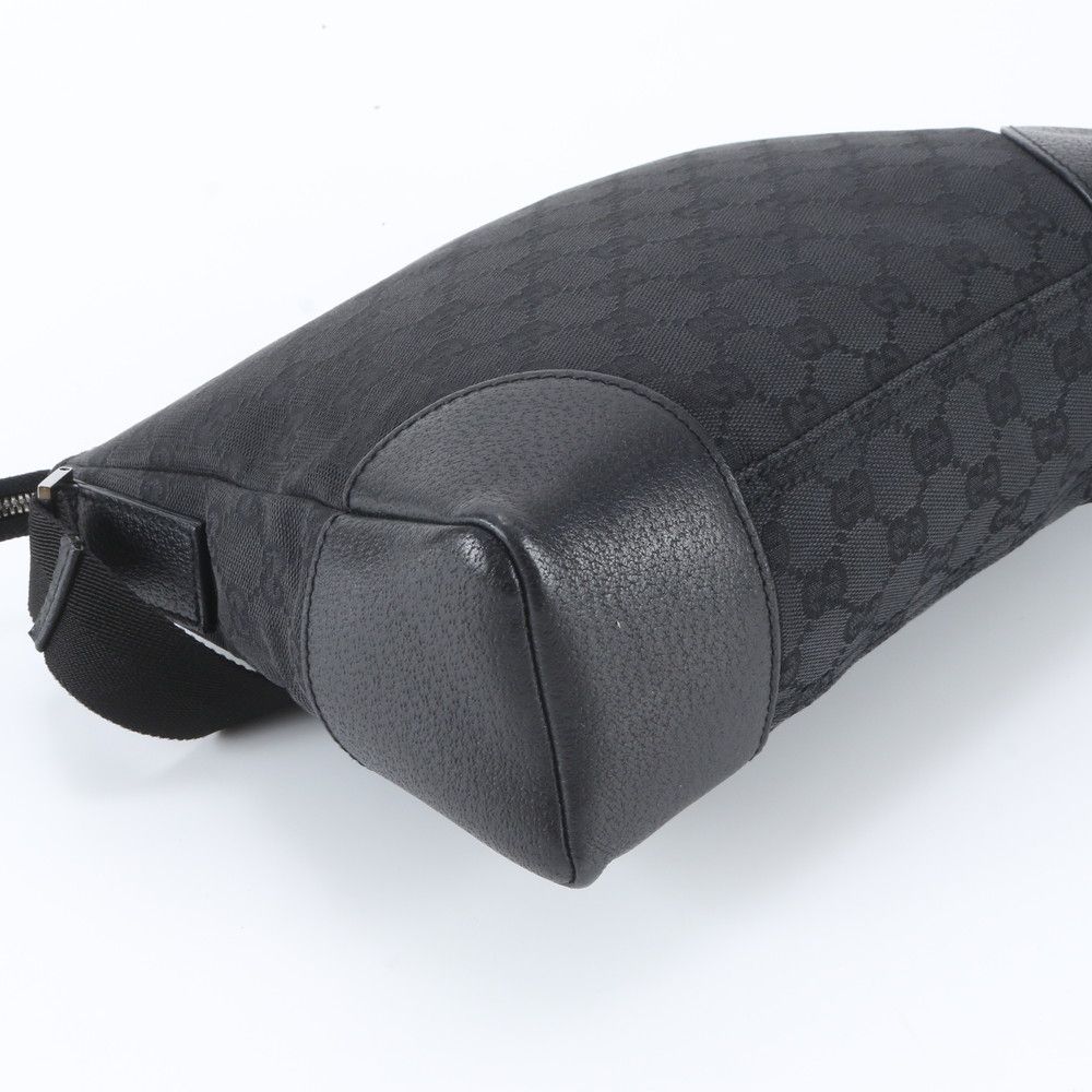 Gucci GG Canvas Leather Shoulder Bag Crossbody Messenger Black — view 5