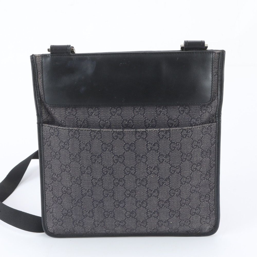 Gucci GG Canvas Leather Shoulder Bag Crossbody Messenger Business — view 3
