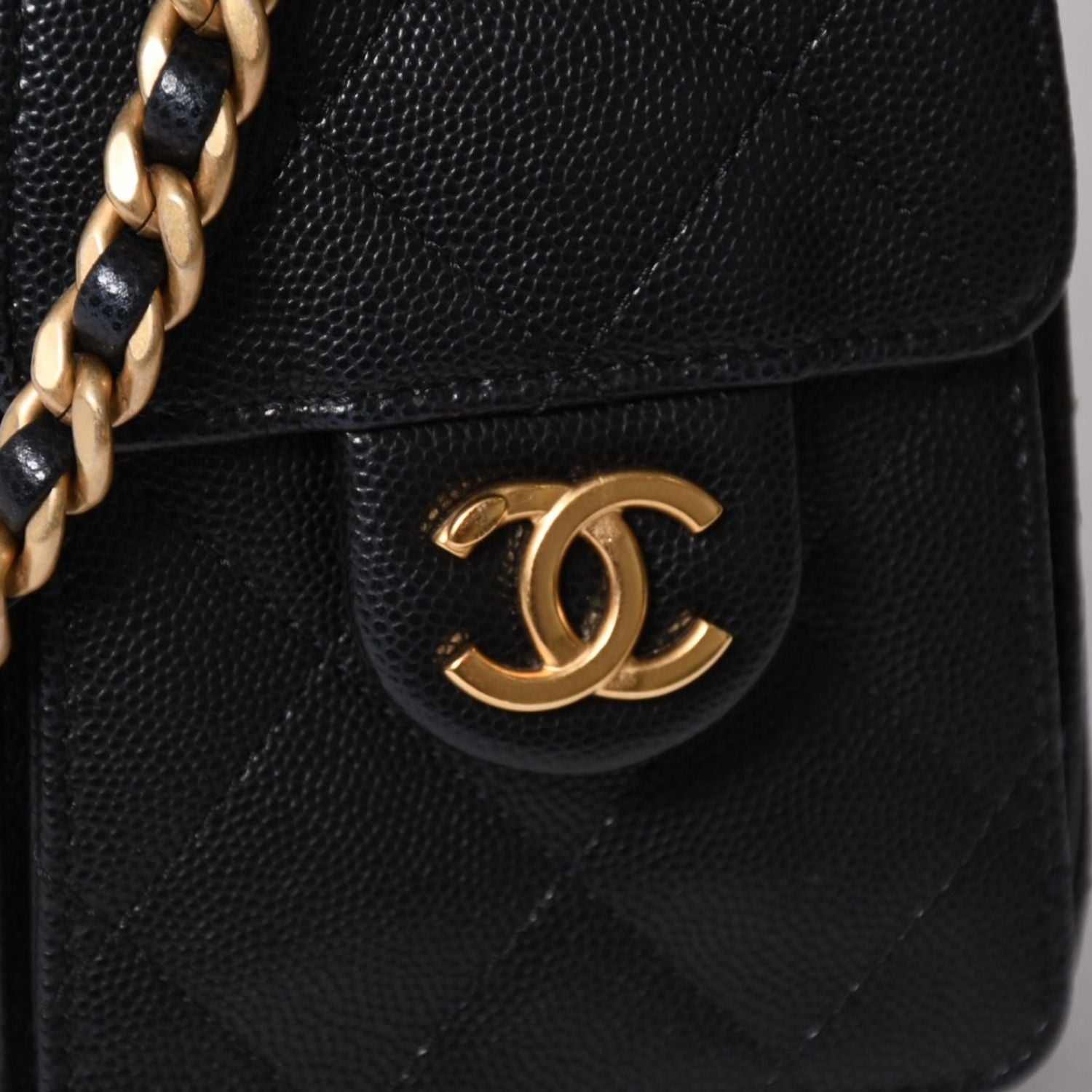 Chanel 25 Mini Handbag CC Logo Caviar Leather Black Gold — view 6