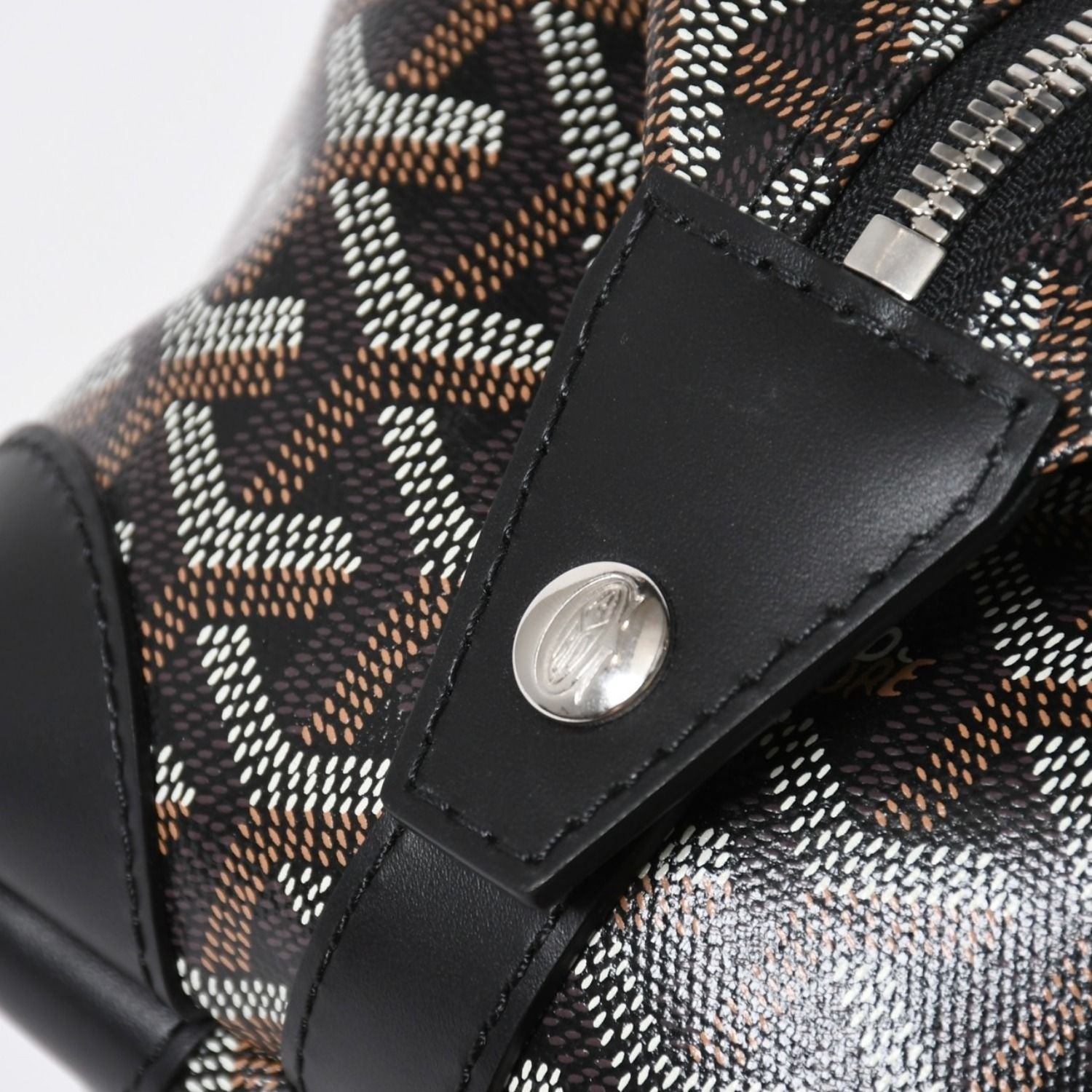 Goyard Bowling 25 Toiletry Clutch Leather Black — view 6