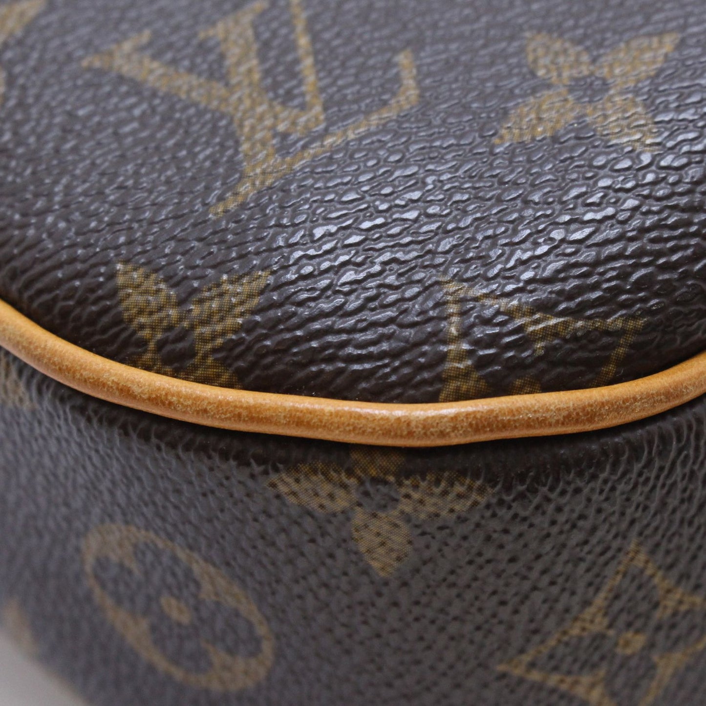 Louis Vuitton Odeon MM Monogram Shoulder Bag Canvas — view 7