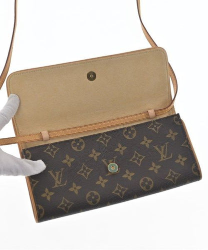 Louis Vuitton Shoulder Bag — view 4