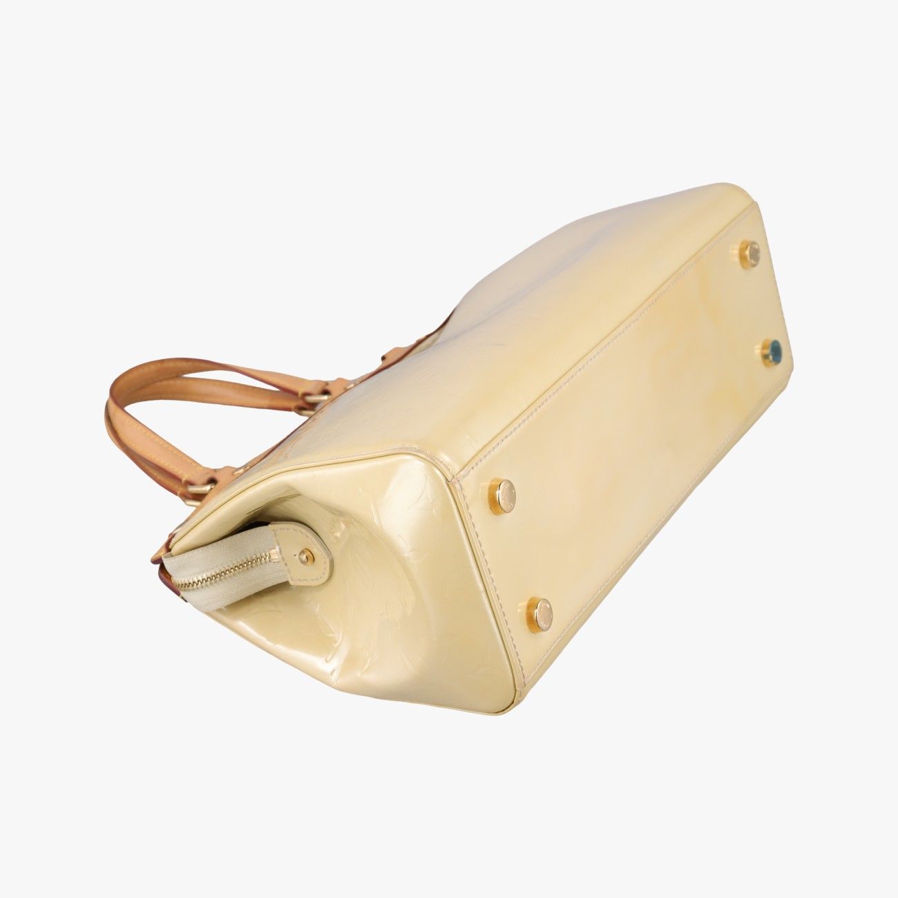 Louis Vuitton Blair MM Blanc Corail Vernis Shoulder Bag — view 7