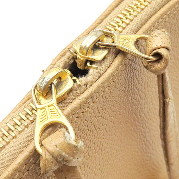 Chanel Tote CC Logo Caviar Leather Beige Gold Coco Ball — view 8