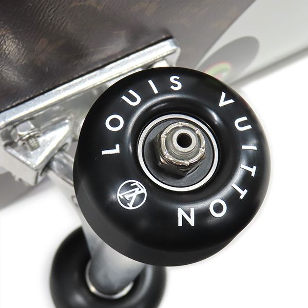 Louis Vuitton LV TM Super Flat Characters Skateboard Wood Maple Monogram Panda — view 3