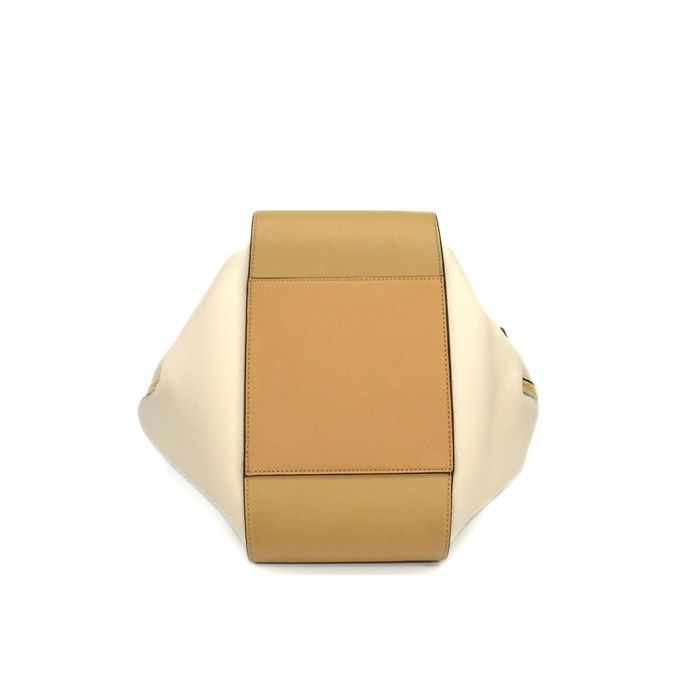 Loewe Shoulder Bag Hammock Small Dune Warm Desert Classic Calfskin — view 4