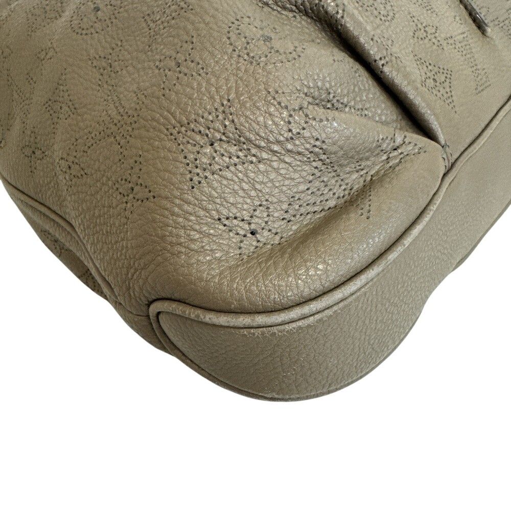 Louis Vuitton Mahina Selene MM 2-Way Shoulder Handbag Gray Leather — view 3